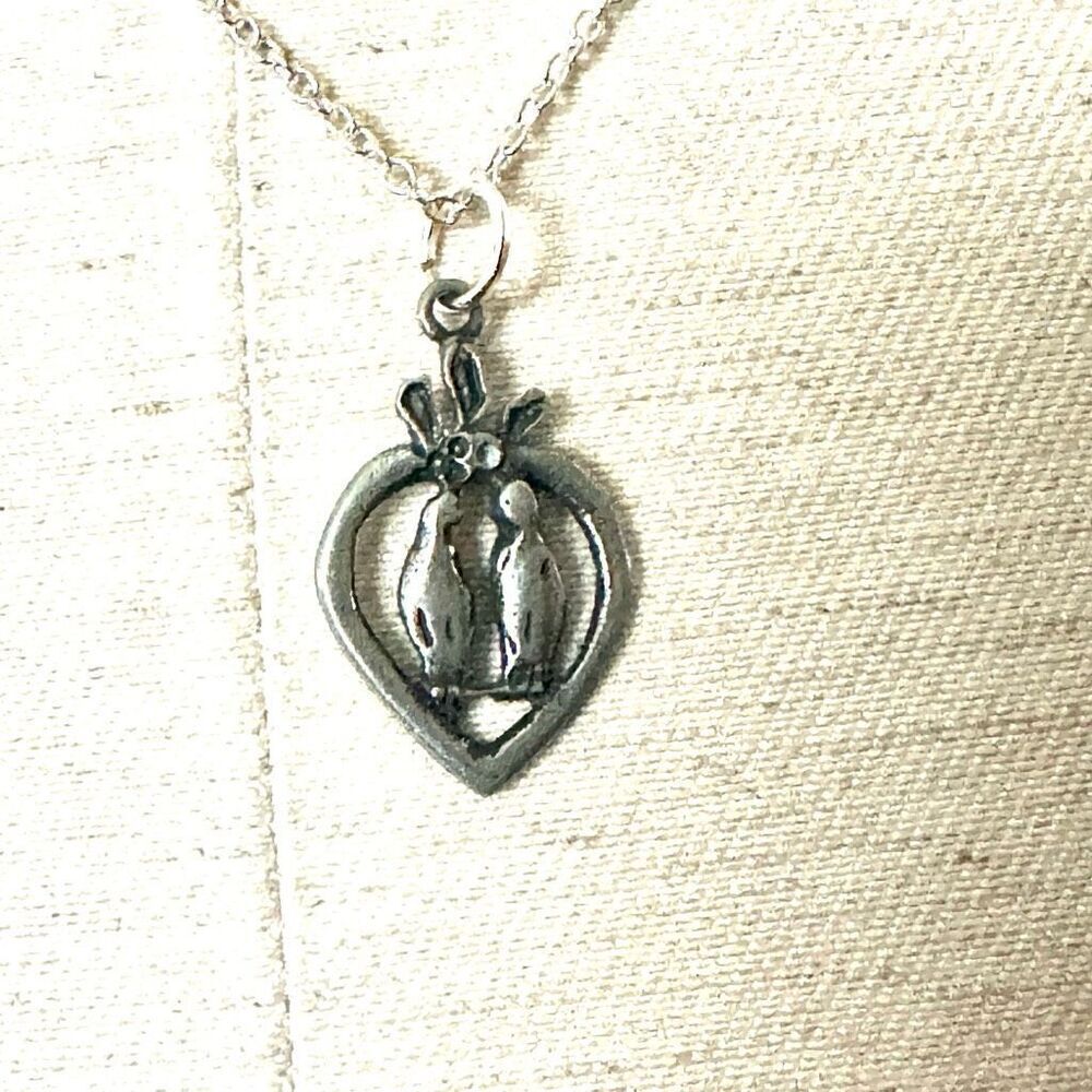 Silver bird pendant necklace